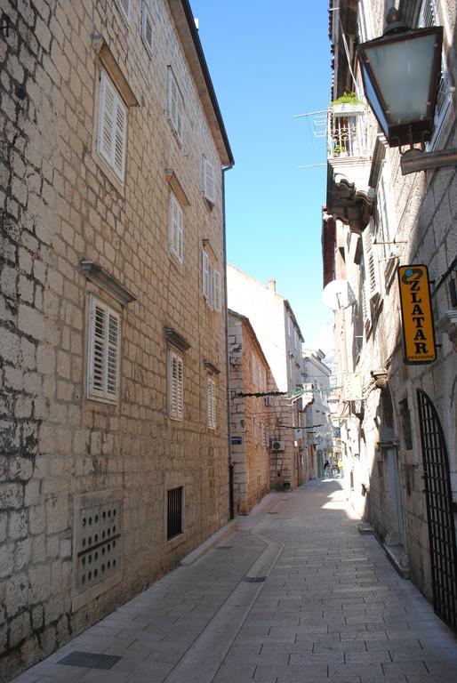 Apartment Optimist Makarska Rum bild