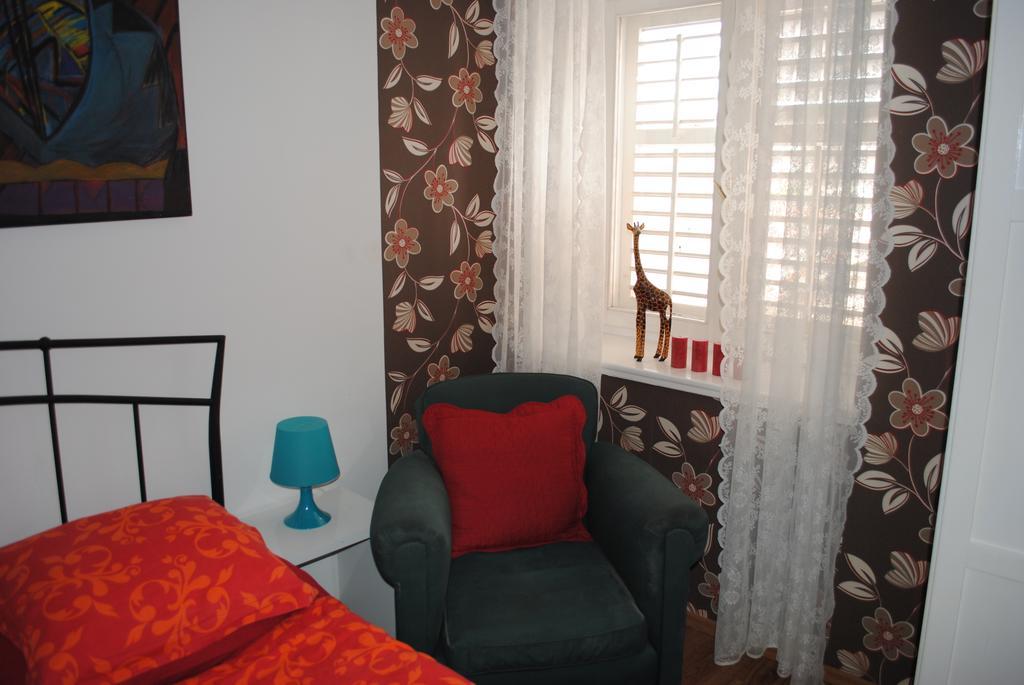 Apartment Optimist Makarska Rum bild