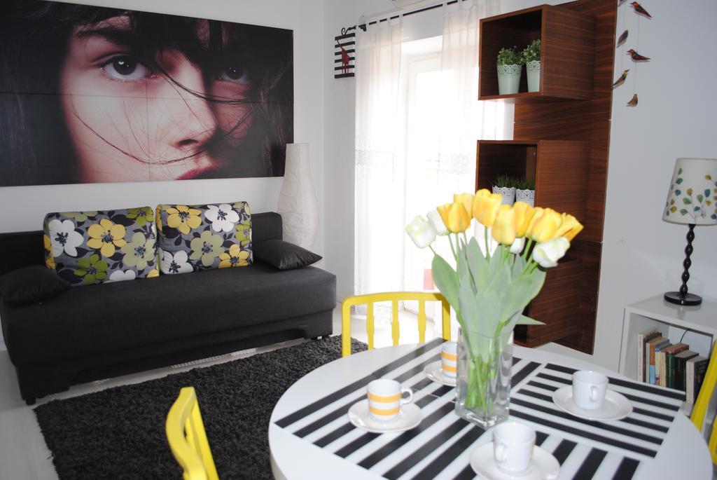 Apartment Optimist Makarska Rum bild
