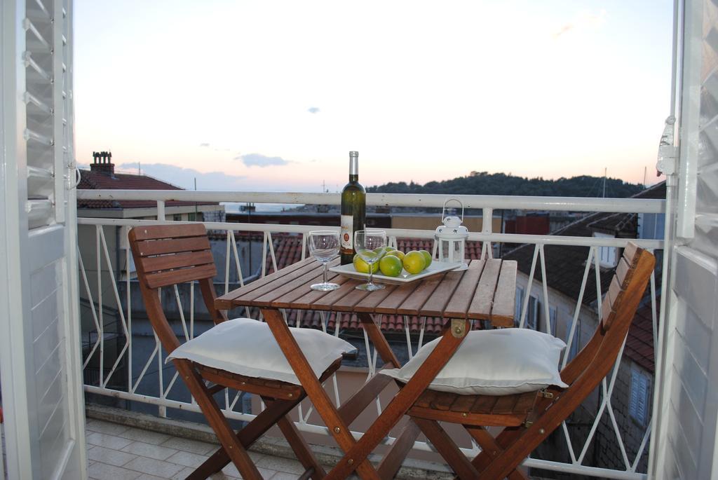 Apartment Optimist Makarska Rum bild
