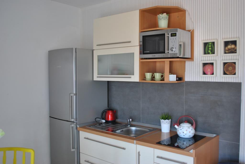 Apartment Optimist Makarska Exteriör bild